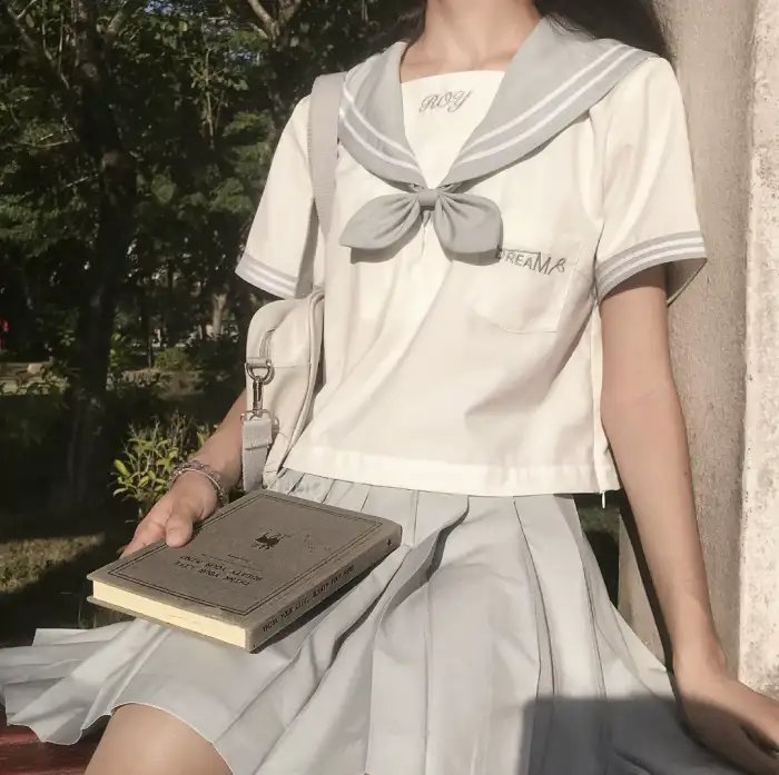 宝华尼车站